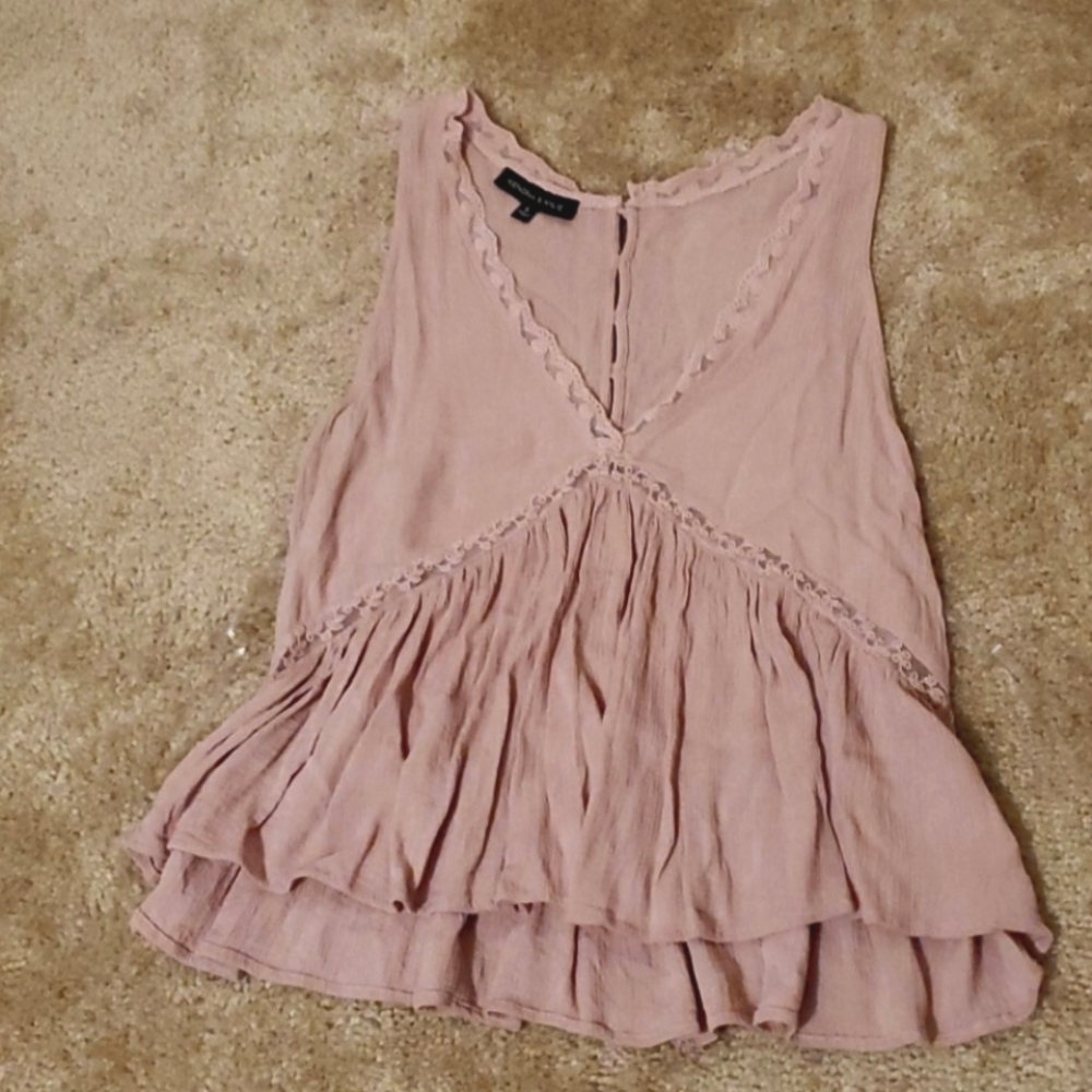 Kendall & kylie sleeveless top